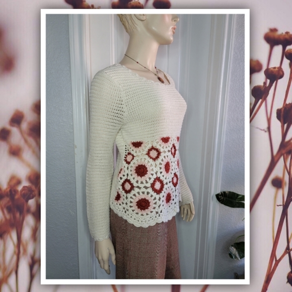 Francesca's Alya moonflower crochet pattern flare sleeve ivory sweater M… - Picture 2 of 7